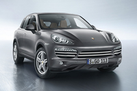 「ポルシェ・カイエン プラチナエディション」
    