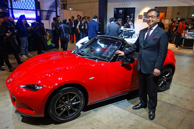 東京オートサロン2017】マツダ、初代の“赤”を復刻した「ロードスター