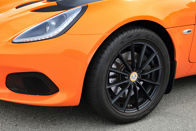 ロータス・エリーゼ スポーツ220 II（MR/6MT）【試乗記】 風景が違って