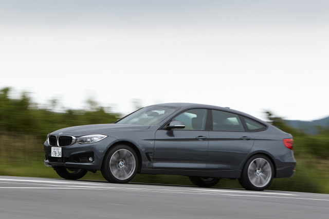 B)グランツーリスモSPORT BMW 3シリーズ グランツーリスモ 2013年モデル 328i Gran