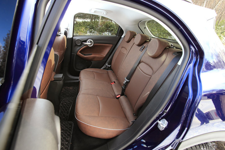 フィアット500Xクロスプラス