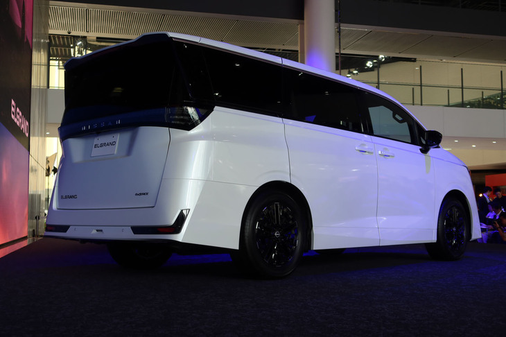 日産エルグランド