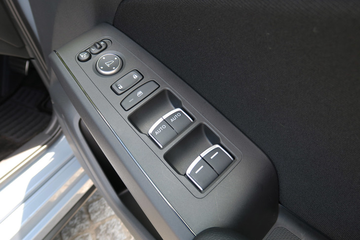 ホンダ・シビックLX（フロントドアコンソール）