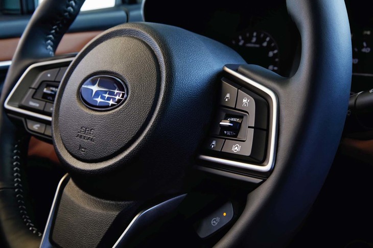 スバル・レガシィ（ステアリングホイール）