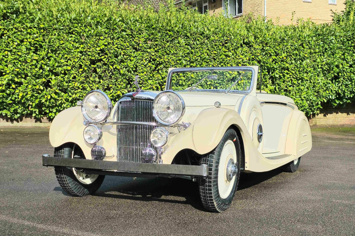 アルヴィス4.3リッター ランスフィールド コンシールド フード