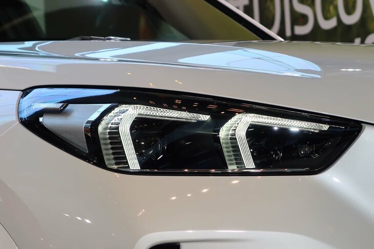 BMW iX1 xDrive30 Mスポーツ（ヘッドランプ）