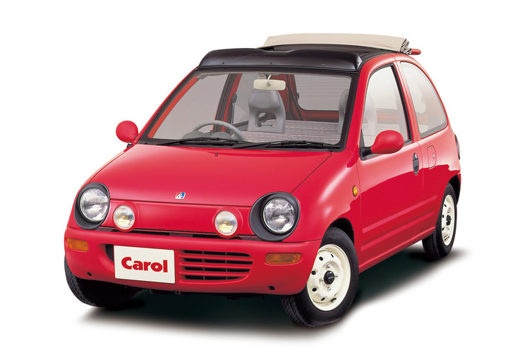 1989年に登場（復活）した「オートザム・キャロル」。丸っこいスタイルのボディーには写真のキャンバストップ仕様なども用意され、日産のパイクカーのようなファンカー的な雰囲気も備えていた。
