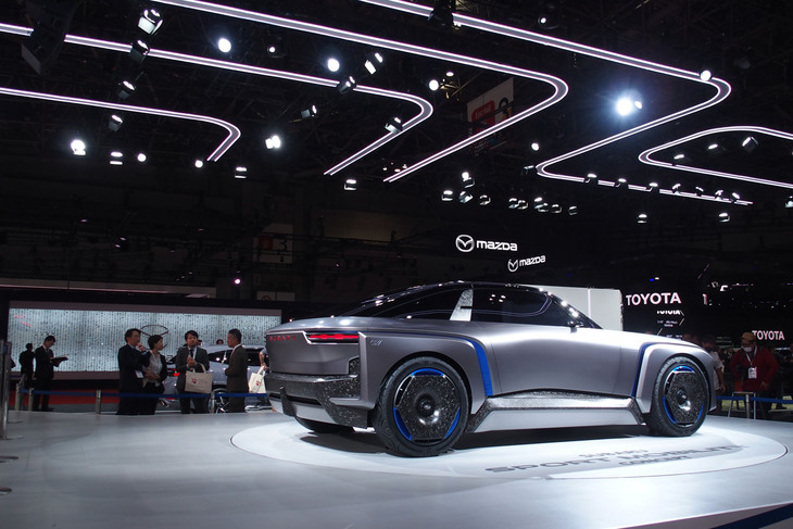 渕野「……皆さんは、どう思いました？」　
	清水「これはいかんですよ！」　
	ほった「編集部サクライ“は”絶賛してましたよ。でもスバルは、このデザインを実車に反映する気なんですかね？　そうじゃなかったら、なんの目的でこれをつくったんだろう？」