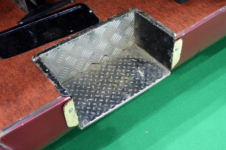 ベッドフォードCAドーモビル（1961年）／Classic Camper Japan by RANGERS