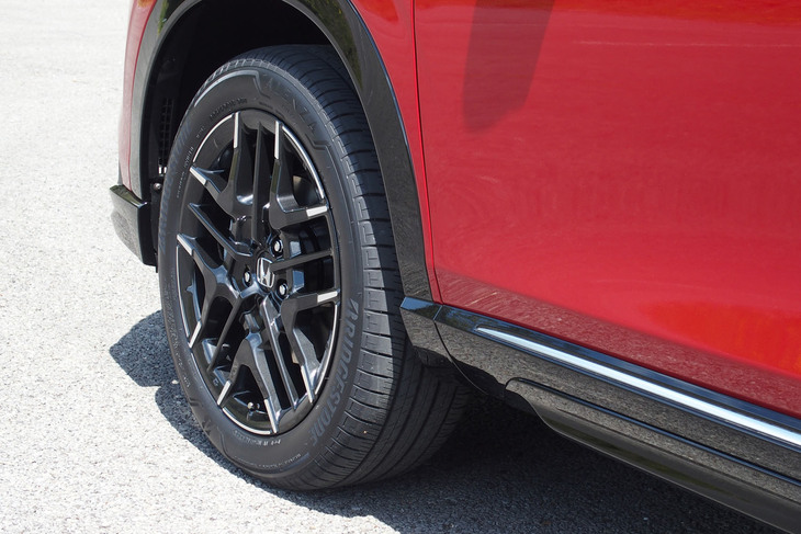 ホンダ・ヴェゼルe：HEV Z Sport Style（用品装着車／アルミホイールMS-050）