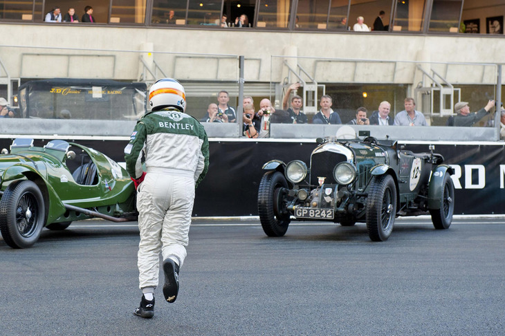 ルマン24時間の伝統と歴史を現代に復活させるというテーマで2年に一度開催される「ルマン・クラシック」。ルマン24時間レースに出走した車両や同型の車両が参加の対象となる。