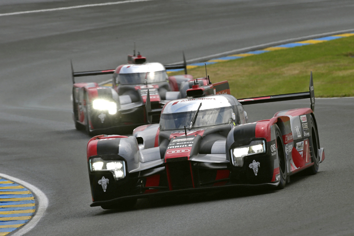 アウディは、リファインを施した最新マシン「R18」を投入。王座奪還を狙う。