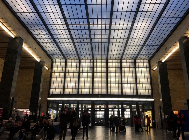 フィレンツェ・サンタマリア・ノヴェッラ駅は、1935年開業のファシズム建築である。