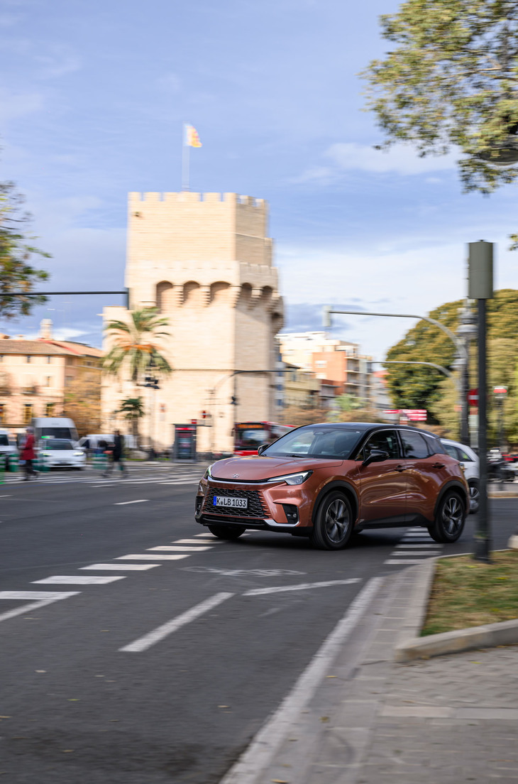 レクサスLBX“クール”