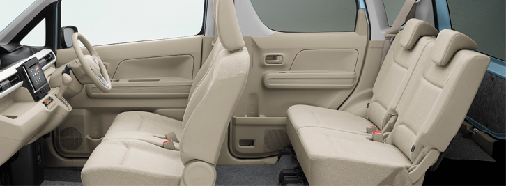 スズキ・ワゴンR ハイブリッドFX（ベージュ内装のシート）