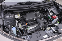 パワーユニットは1.5リッター4気筒の自然吸気エンジン。FF車は最高出力101PSを、4WD車は99PSを発生する。