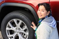 SUVに求めるニーズは人それぞれで、それによって好適なタイヤの特性も異なる。だからこそ「ALENZA」には、2つのバリエーションが用意されているのだ。