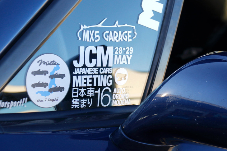 「日本車集まり」とは、ジャパニーズ・カーズ・ミーティングのこと。