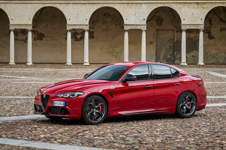 アルファ・ロメオ・ジュリア クアドリフォリオ