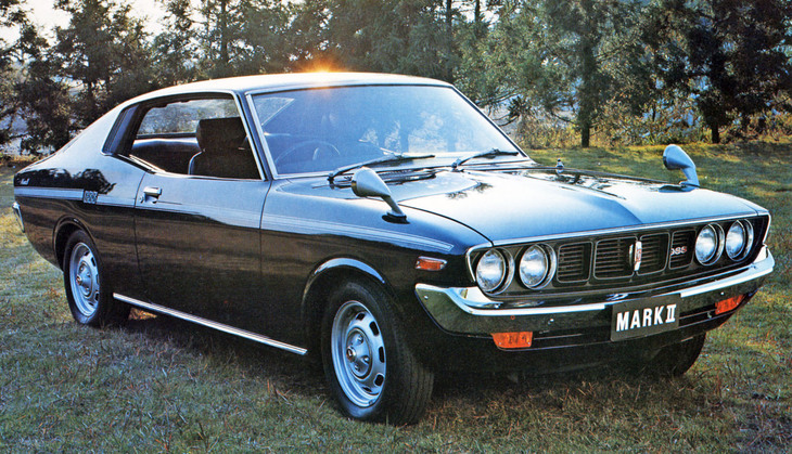 1972年「トヨペット・コロナ マークII 2000GSS」。2リッター直4 DOHCエンジンを積んだ2代目マークIIの最強グレード（トップグレードは直6 SOHCエンジン搭載の「L」）。