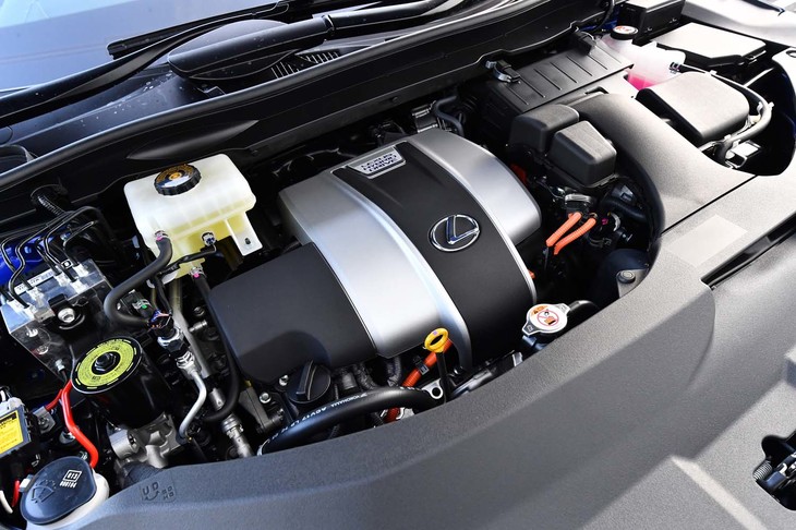 3.5リッターV6エンジンをモーターがアシストする、「RX450h」のパワーユニット。313PSのシステム最高出力を発生する。