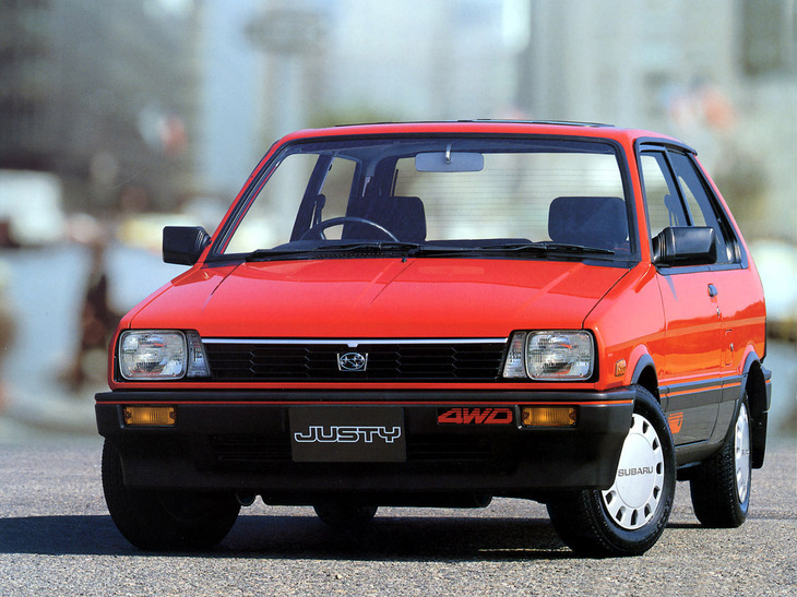 1984年に登場した初代「スバル・ジャスティ」。当初は3／5ドアハッチバックボディーに1リッター直3エンジンを搭載、駆動方式はFFとパートタイム4WDが用意された。