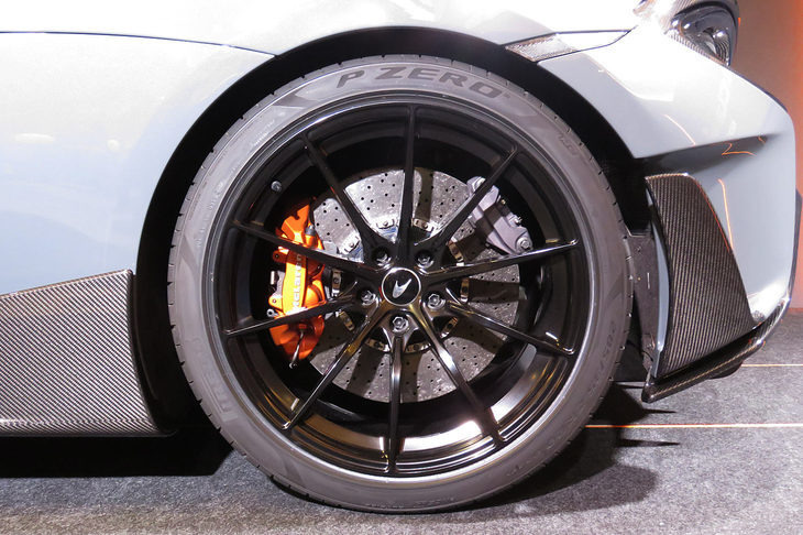 マクラーレン600LT（タイヤ＆ホイール＜リア＞）