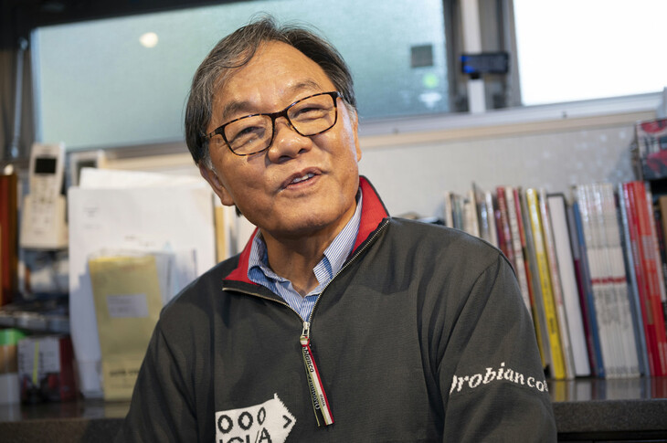 「線踏みでは早いとか遅いとか女房に叱られてね」奥さまとのイベント参加を存分に楽しんでいる小宮さん。「免許返納するまでは続けようかなあ」と笑う。