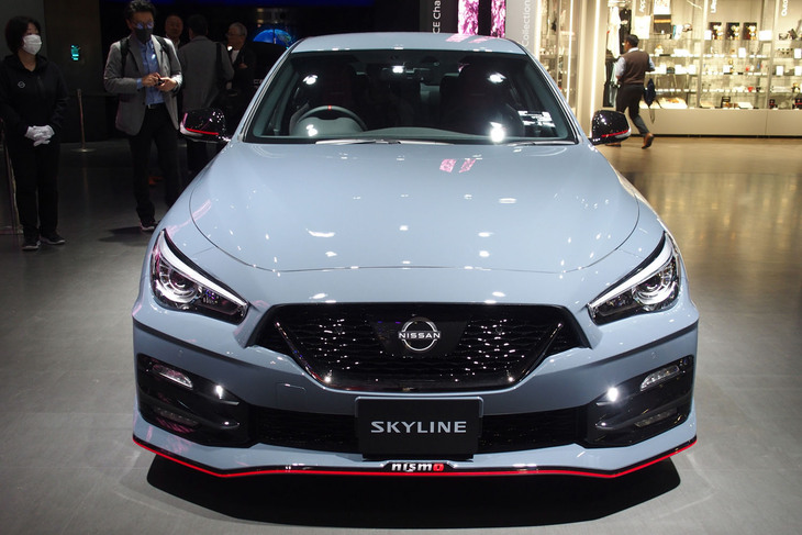 日産スカイラインNISMO