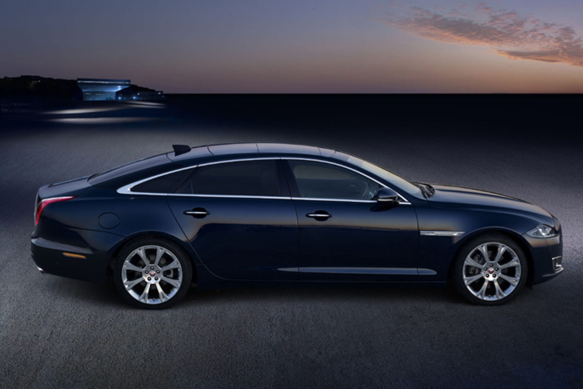 ジャガーXJに装備を強化した2016年モデル登場 【ニュース】 - webCG