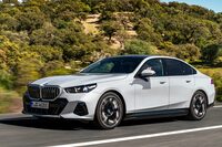 BMWが新型「5シリーズ」の初期生産限定モデル「ザ・ファースト・エディション」を発表