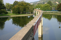 イタリア61会場の輸送手段だったモノレールの軌道。