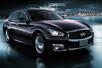 「日産フーガ370GT」
    