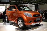 
	こちらも来年リリースを控える「Bego」。正確にはBeとgoの間に三角形が入る。さほど広いとは思えない国内小型SUV市場、狙いは海外マーケットか？
	 