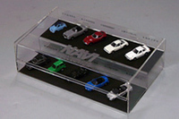 「スバル360」「ホンダS500」「トヨタ2000GT」「いすゞ117クーペ」「トヨタ・ソアラ」「ホンダ・プレリュード」「三菱パジェロ」「日産スカイラインGT-R」「ユーノス・ロードスター」「ホンダNSX」がすべて揃っています。しかもプロトタイプのケース付き！ケースには少しヒビがあるけど、許してください。