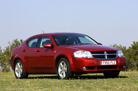 ダッジ・アベンジャーSXT（FF/4AT）【海外試乗記】の画像