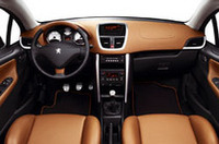 プジョーの新型クーペカブリオレ「207CC」誕生の画像