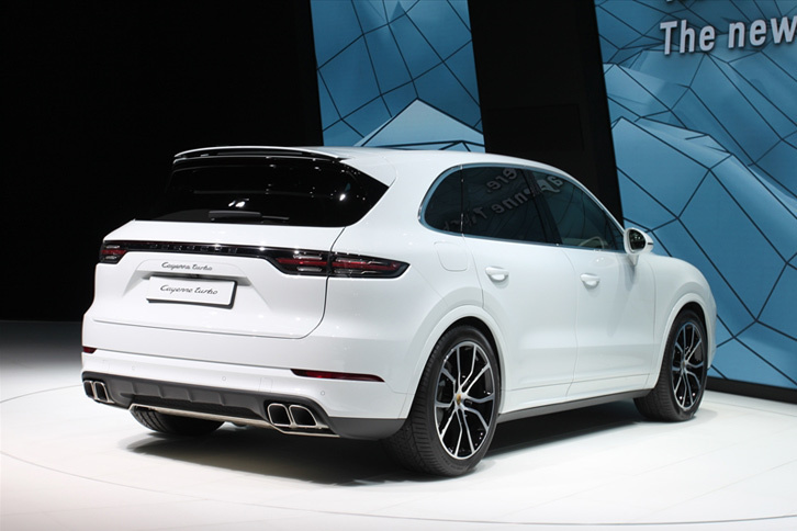 ポルシェ・カイエン ターボ（エクステリア）