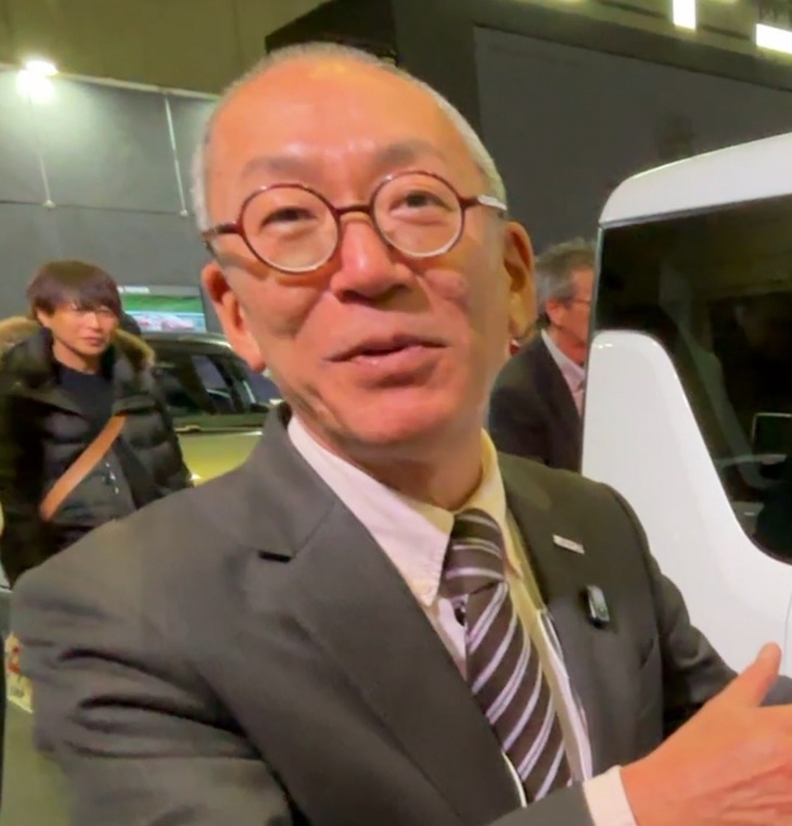 ジャパンモビリティショー2025に続いてお話をうかがったBYDオートジャパンの田川博英さん。かつては日産で「サクラ」や「ルークス」などの開発を担当していた軽のスペシャリストだ。