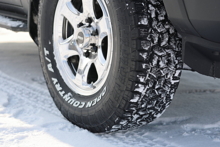 「オープンカントリー」シリーズで唯一、「スノーフレークマーク」を持つ「A/T III」だが、冬タイヤとしてのアピールは控えめ。名称も“普通のオールテレインタイヤ”というイメージだし、もう少しウインター性能を訴求してもよいのでは？