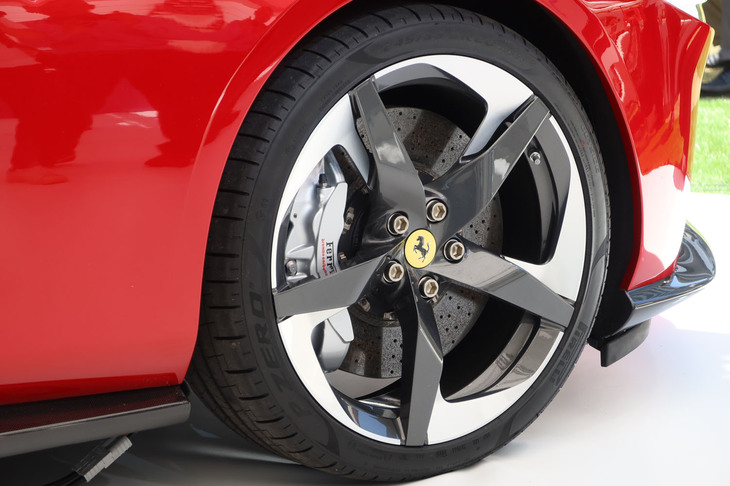 フェラーリ・アマルフィ（フロントホイール）