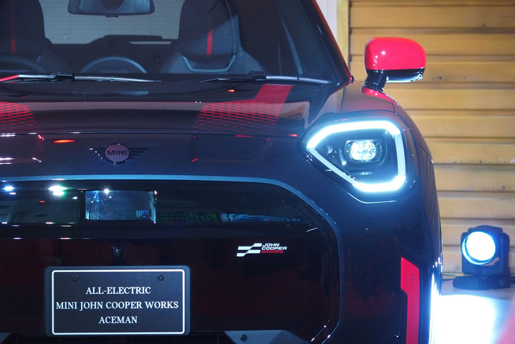 MINIジョンクーパーワークス エースマンE（ヘッドランプ）