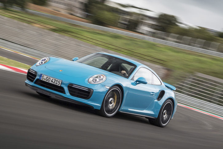 「ポルシェ911ターボS」