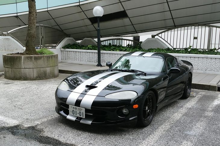 ステアリングの異常を検知し、芝浦パーキングエリアに緊急ピットイン。「細かいことを気にしていたらアメ車なんか乗れない」とは言ったものだが、さすがにステアリングはまずいよね？