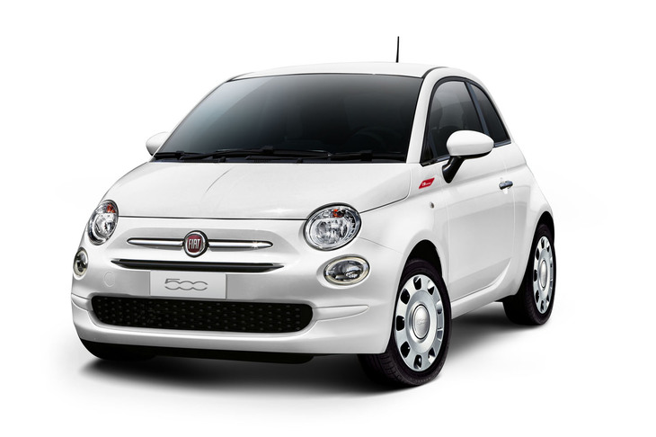 「フィアット500スーパーポップ チェントヴェンティ」。ボディーカラーは120台限定の「ボサノバホワイト」。