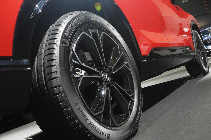 ホンダCR-V e：HEV RSブラックエディション（タイヤ＆ホイール）