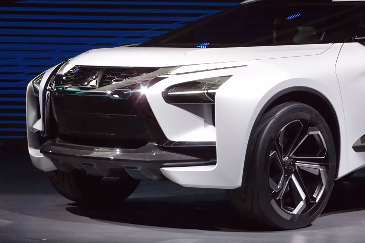 三菱e-エボリューションコンセプト（フロントまわり）