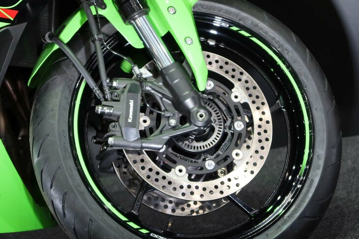 カワサキ・ニンジャZX-4RR