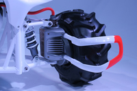 インホイールモーターを用いた4WDを採用。