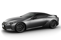 2017年登場の「レクサスLC」。同ブランドの最上級セダン「LS」と同じプラットフォームを用いた、ラグジュアリークーペ／コンバーチブルだ。